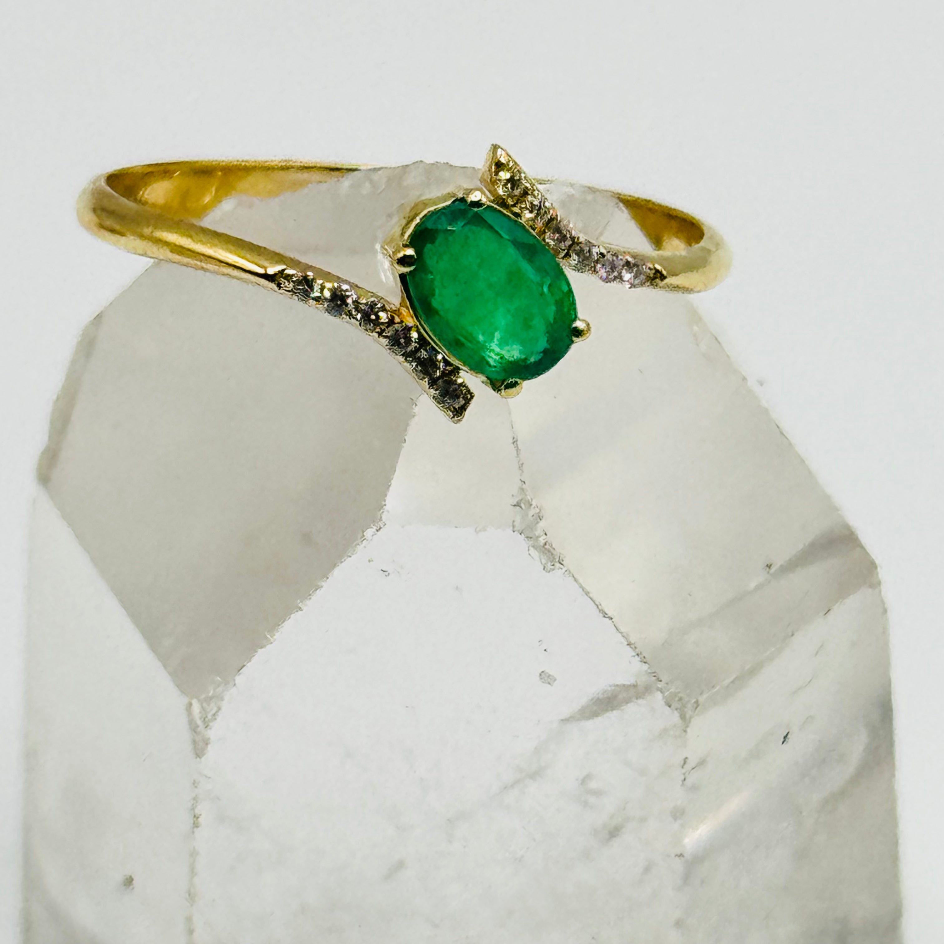 18K Gold Emerald & Certified Diamond Ring