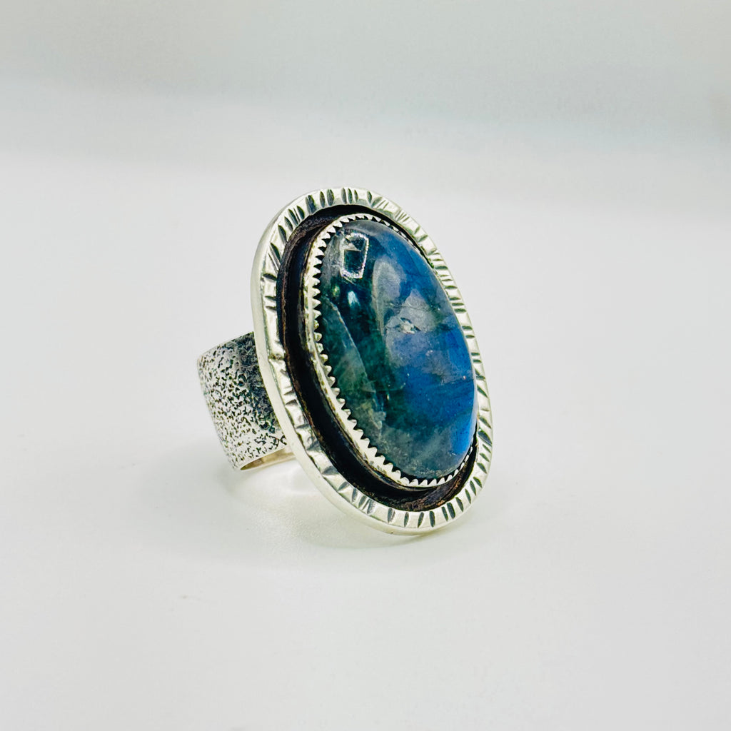 Handmade Ring | 950 Sterling Silver & Natural Labradorite