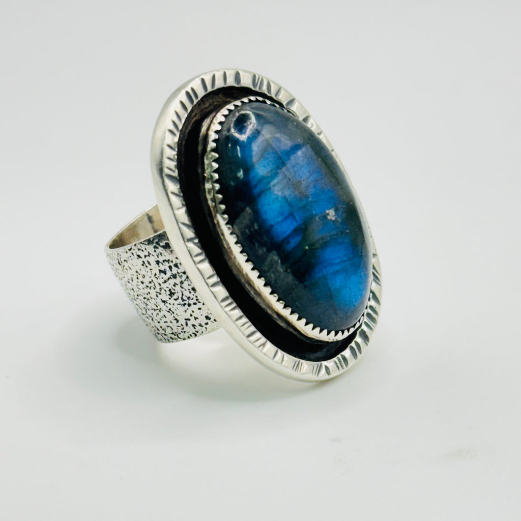 Handmade Ring | 950 Sterling Silver & Natural Labradorite