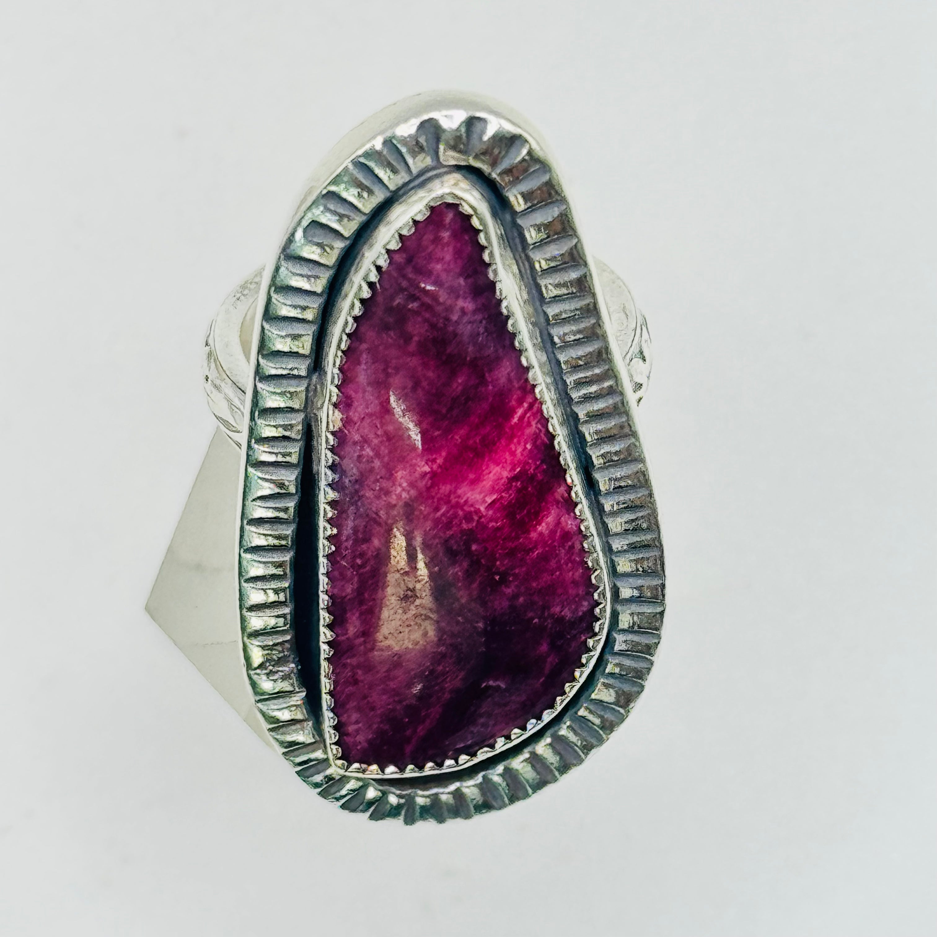 Handmade Ring | 950 Sterling Silver & Purple Spiny Oyster