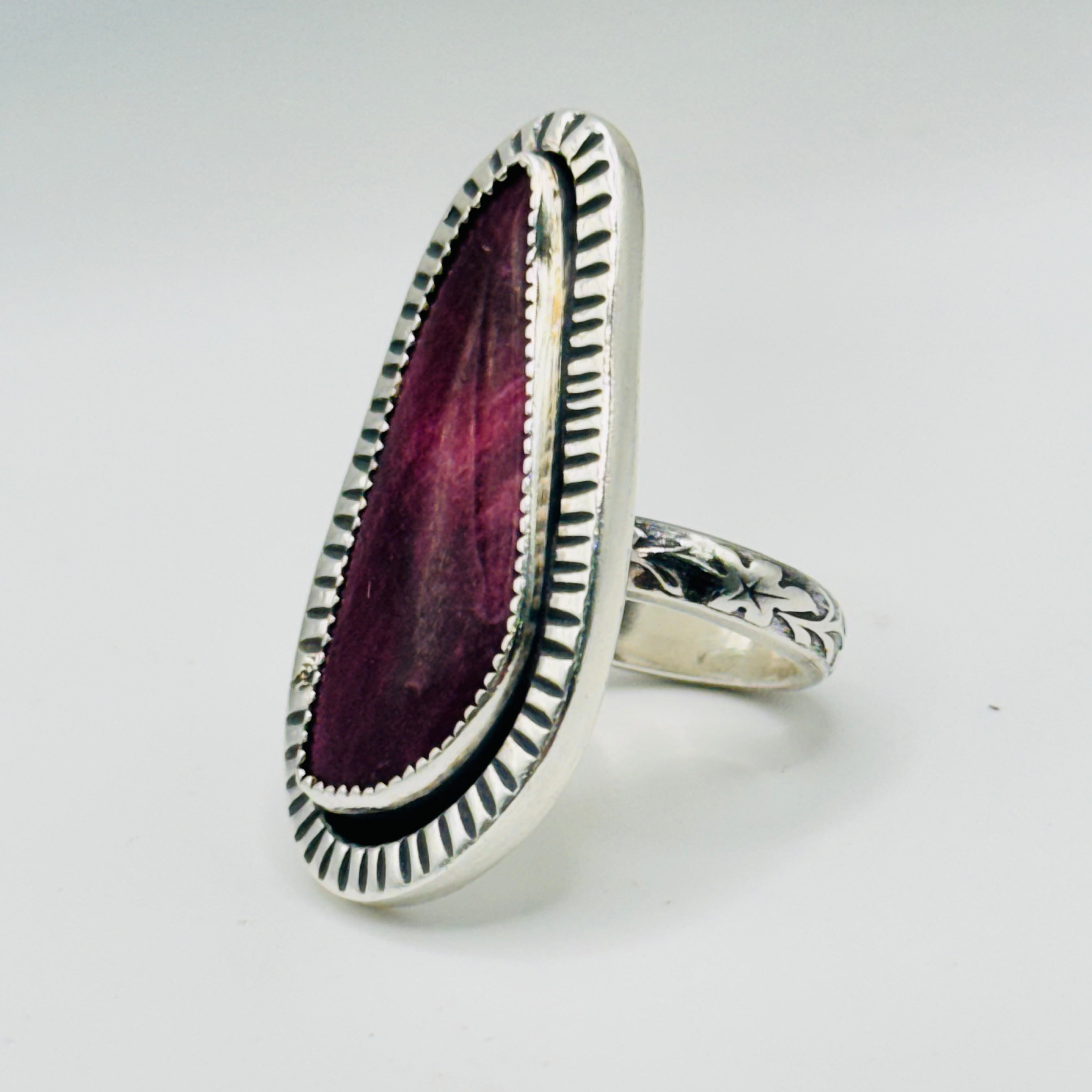 Handmade Ring | 950 Sterling Silver & Purple Spiny Oyster