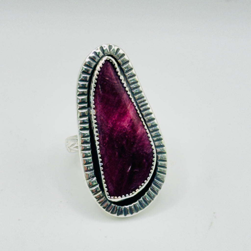 Anillo artesanal | Plata de ley 950 y espóndilo morado