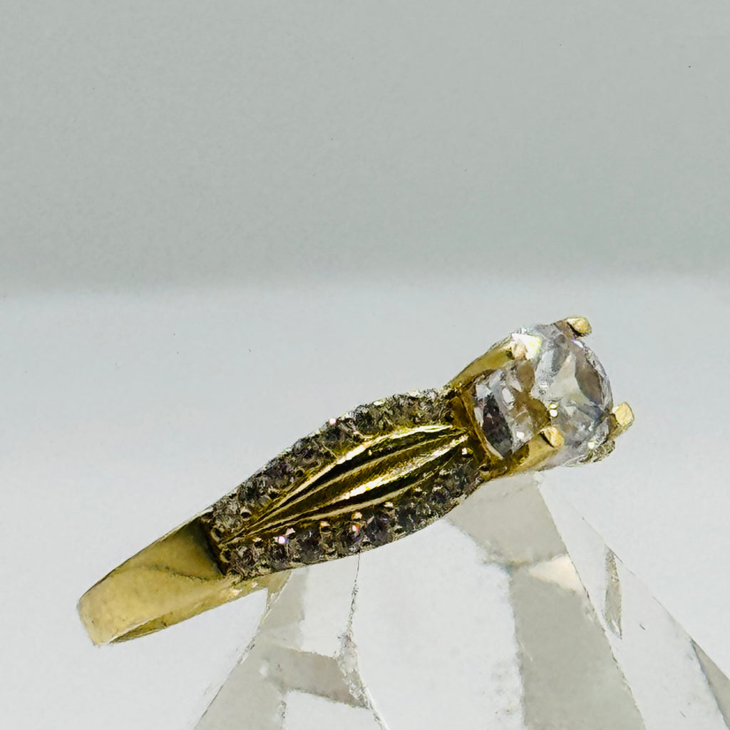 10K Gold  Ring with Swarovski Crystals - Size 9