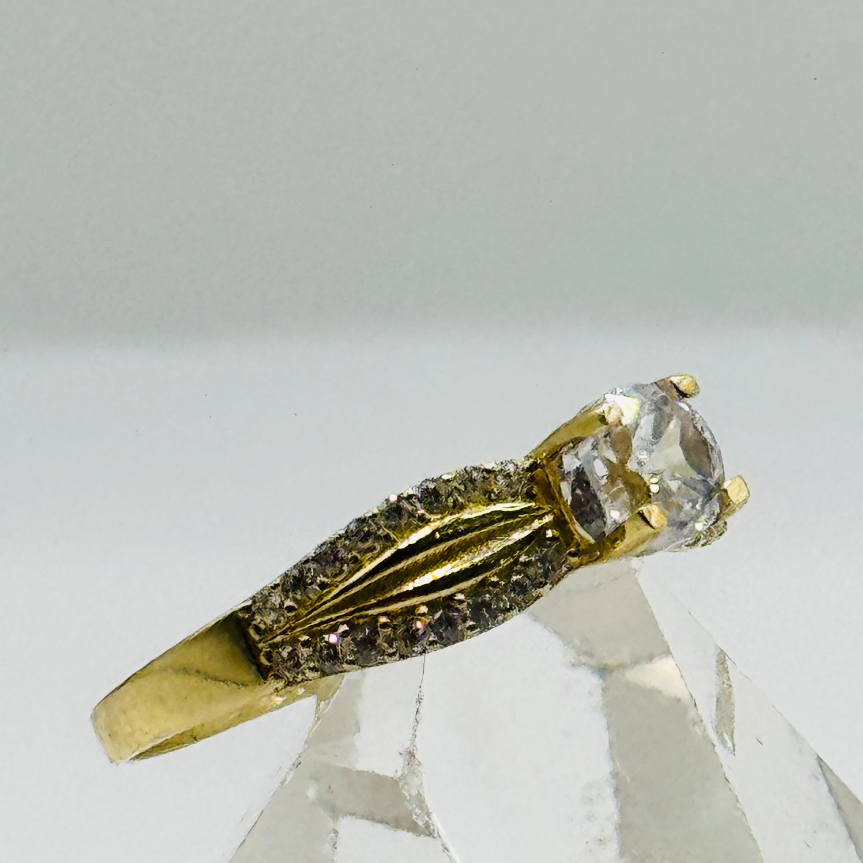 10K Gold  Ring with Swarovski Crystals - Size 9