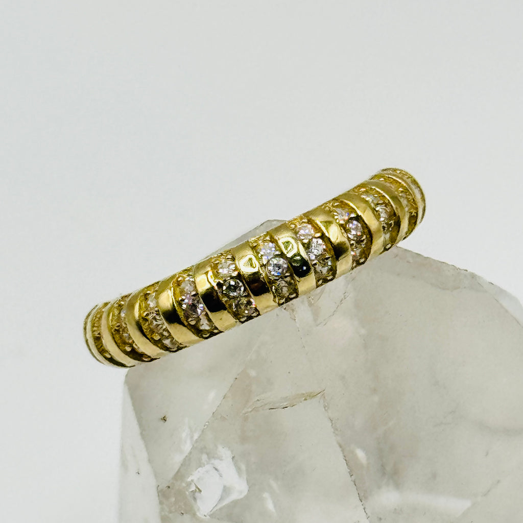 10K Gold  Ring with Swarovski Crystal Design Details - Size 7