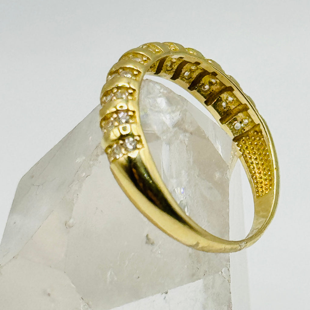 10K Gold  Ring with Swarovski Crystal Design Details - Size 7