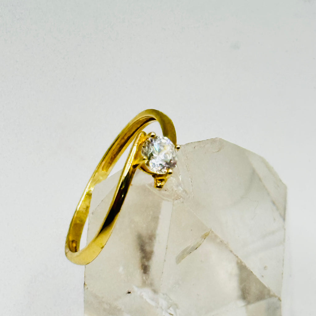Delicado Anillo de Oro de 10K con Cristales Swarovski - Talla 5 1/2