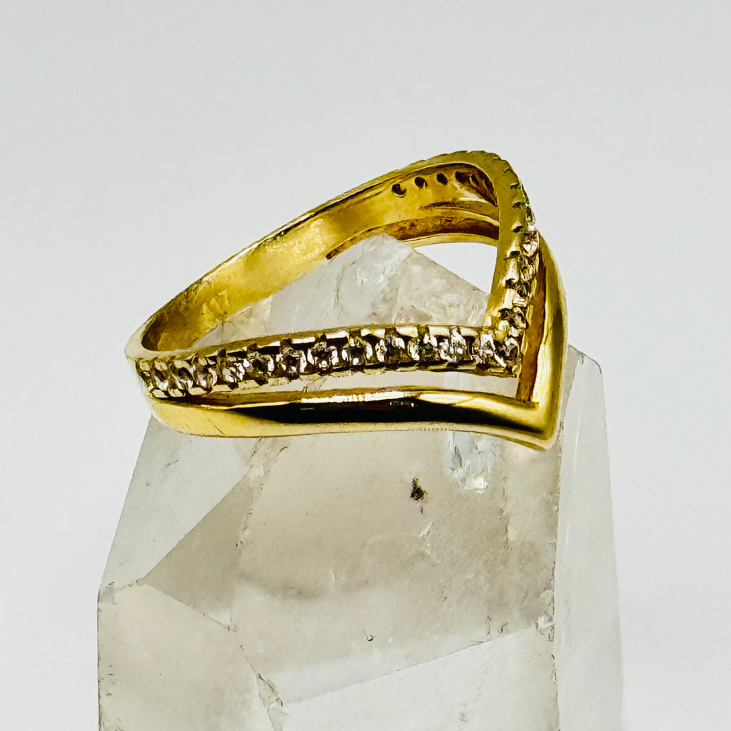 10K Gold Ring with Swarovski Crystal Design - Size 6 1/2