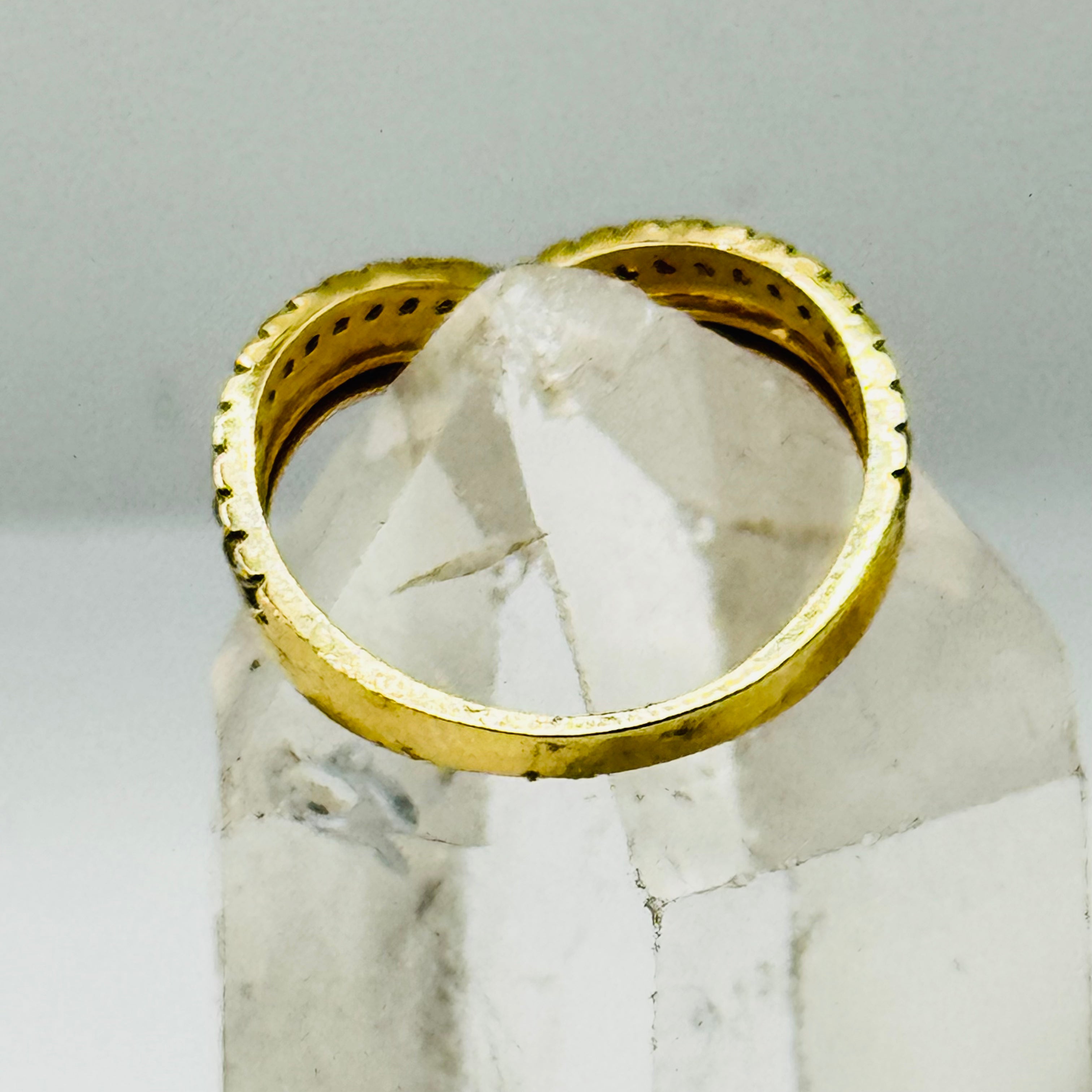 10K Gold Ring with Swarovski Crystal Design - Size 6 1/2