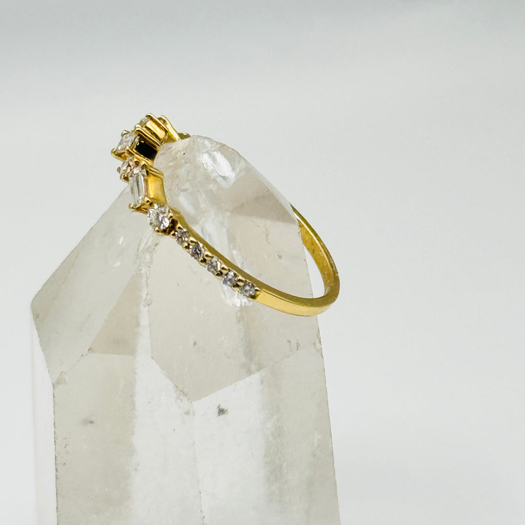18K Gold Ring with Certified Baguette Cut Diamonds