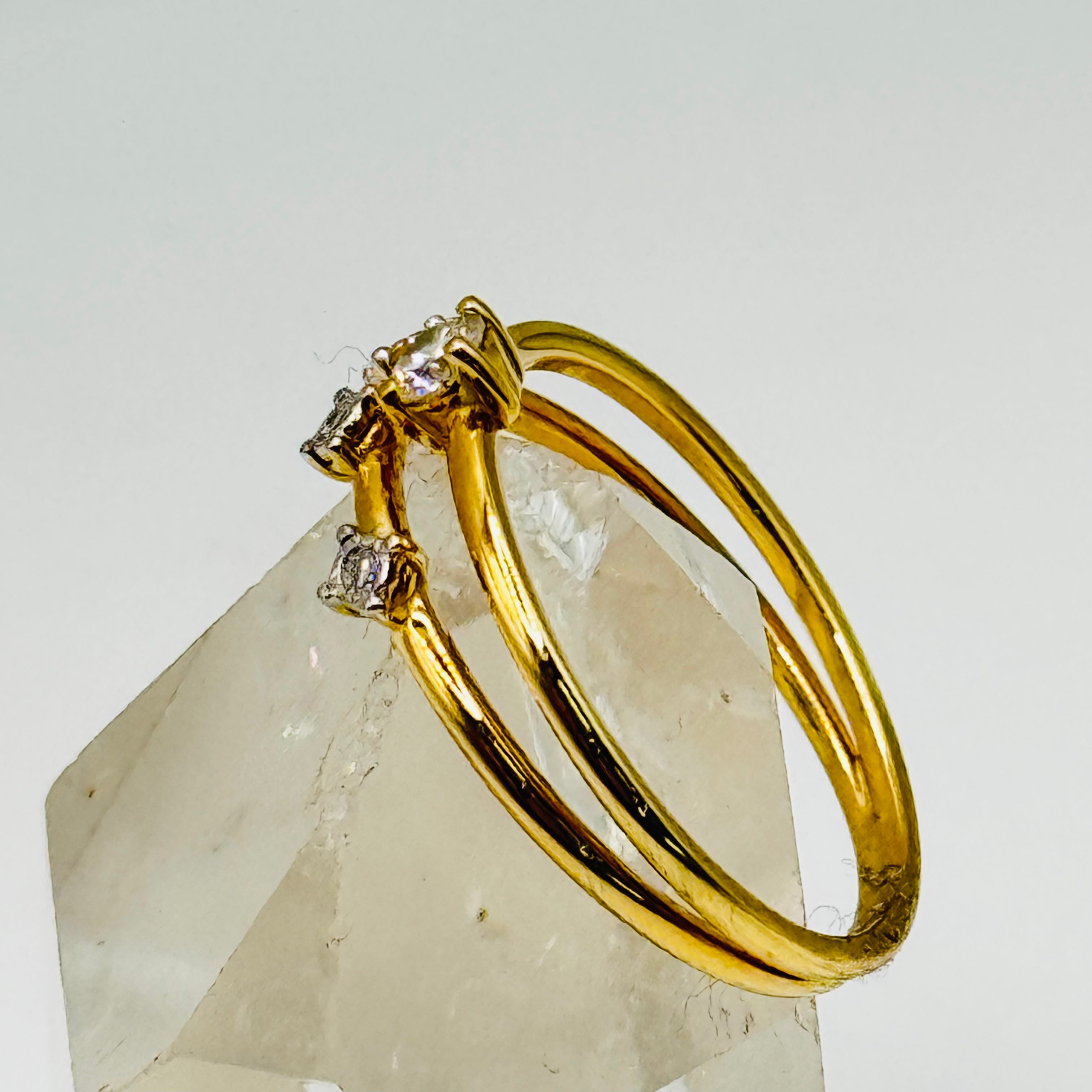 18K Gold Double Band Ring with 4 Diamonds
