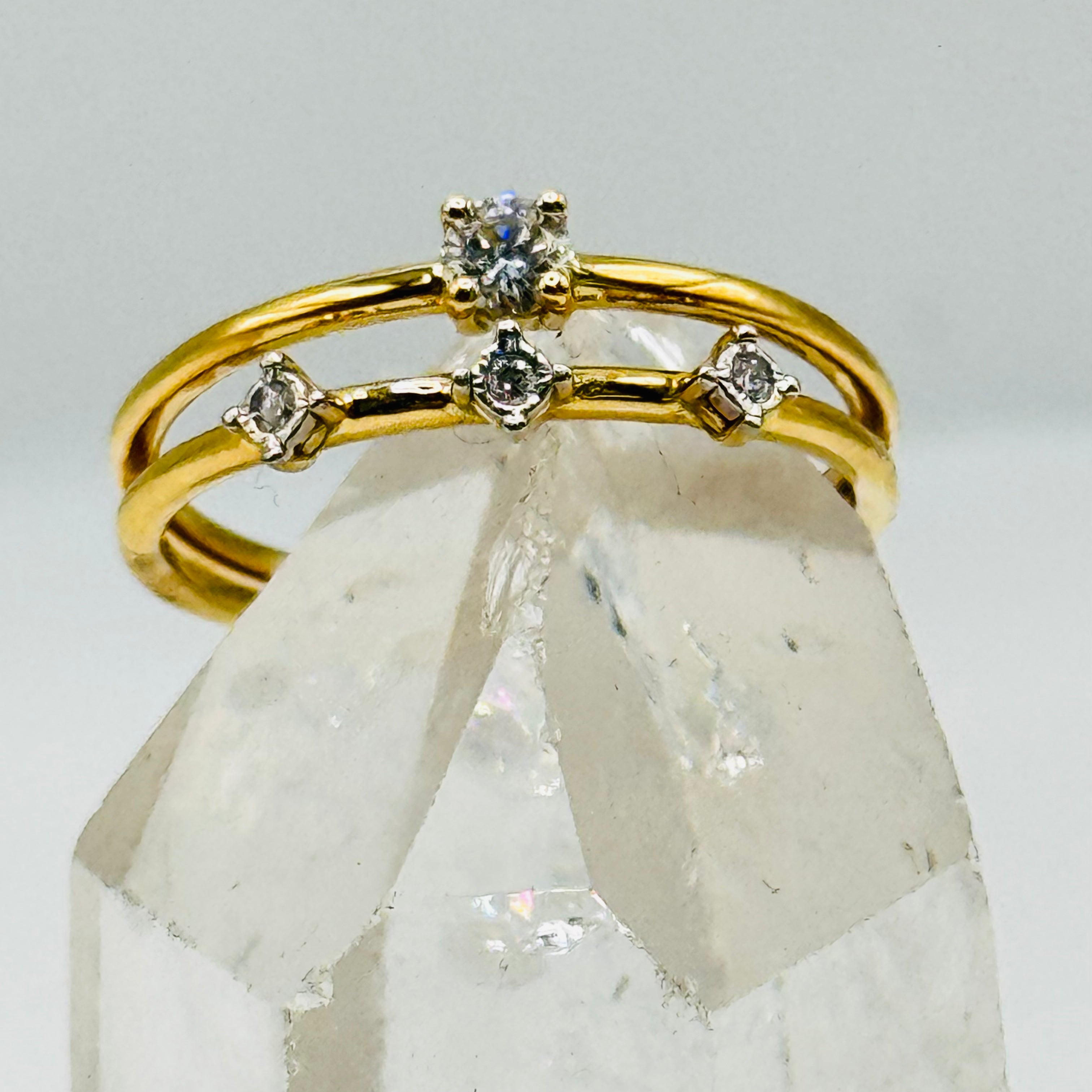 18K Gold Double Band Ring with 4 Diamonds