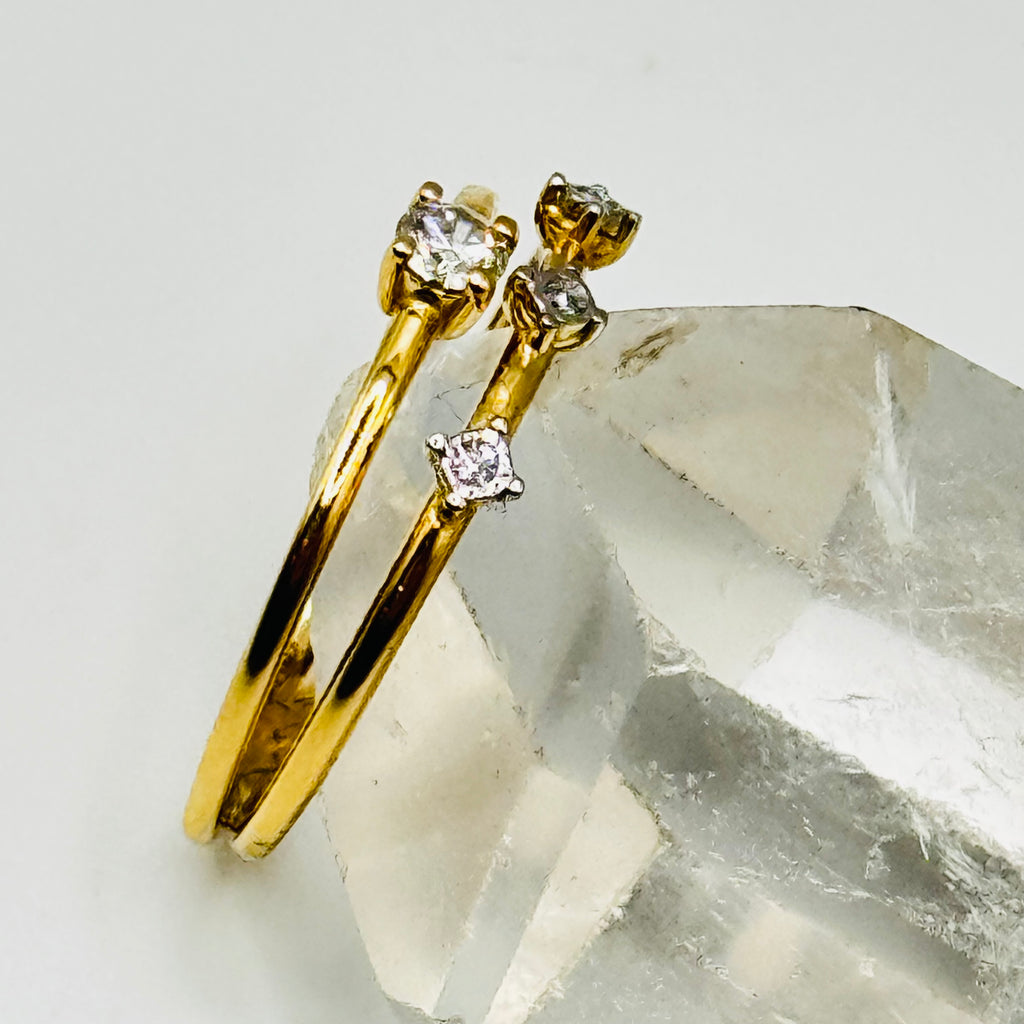 18K Gold Double Band Ring with 4 Diamonds