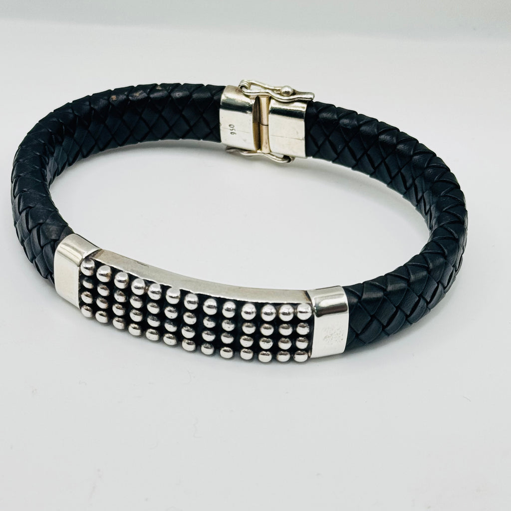 Pulsera para hombre de cuero trenzado y plata de ley 950 con detalles atrevidos