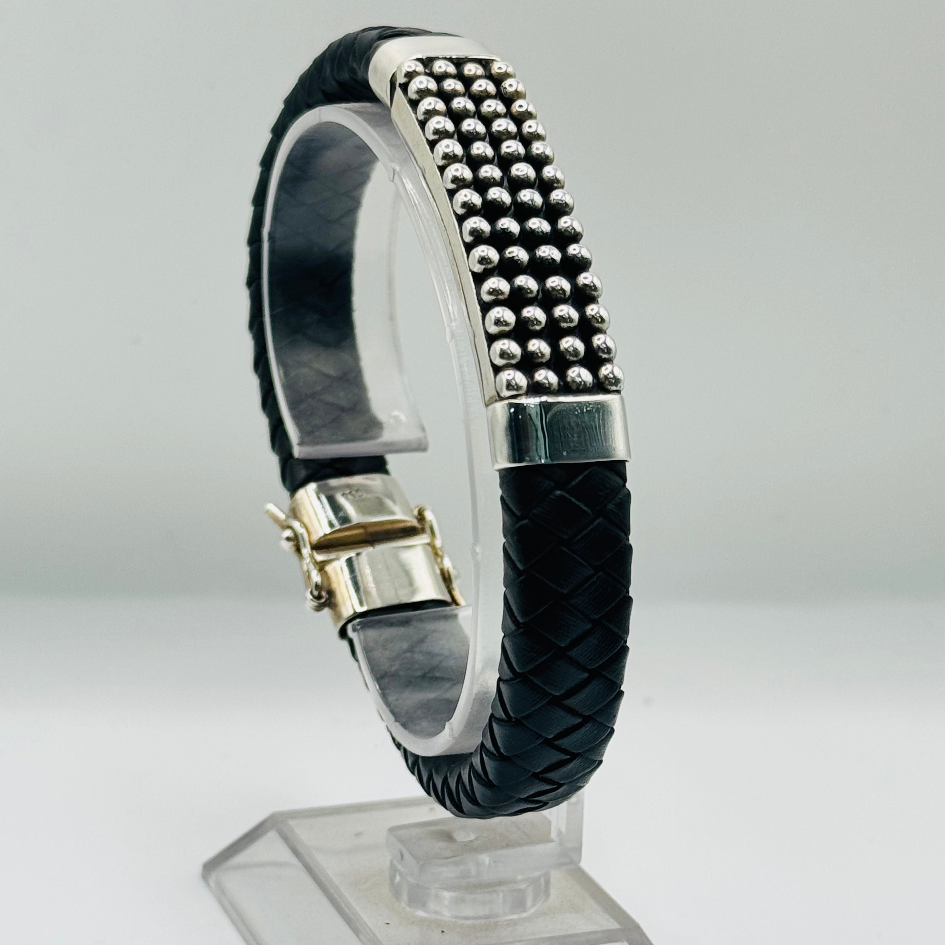 Pulsera para hombre de cuero trenzado y plata de ley 950 con detalles atrevidos