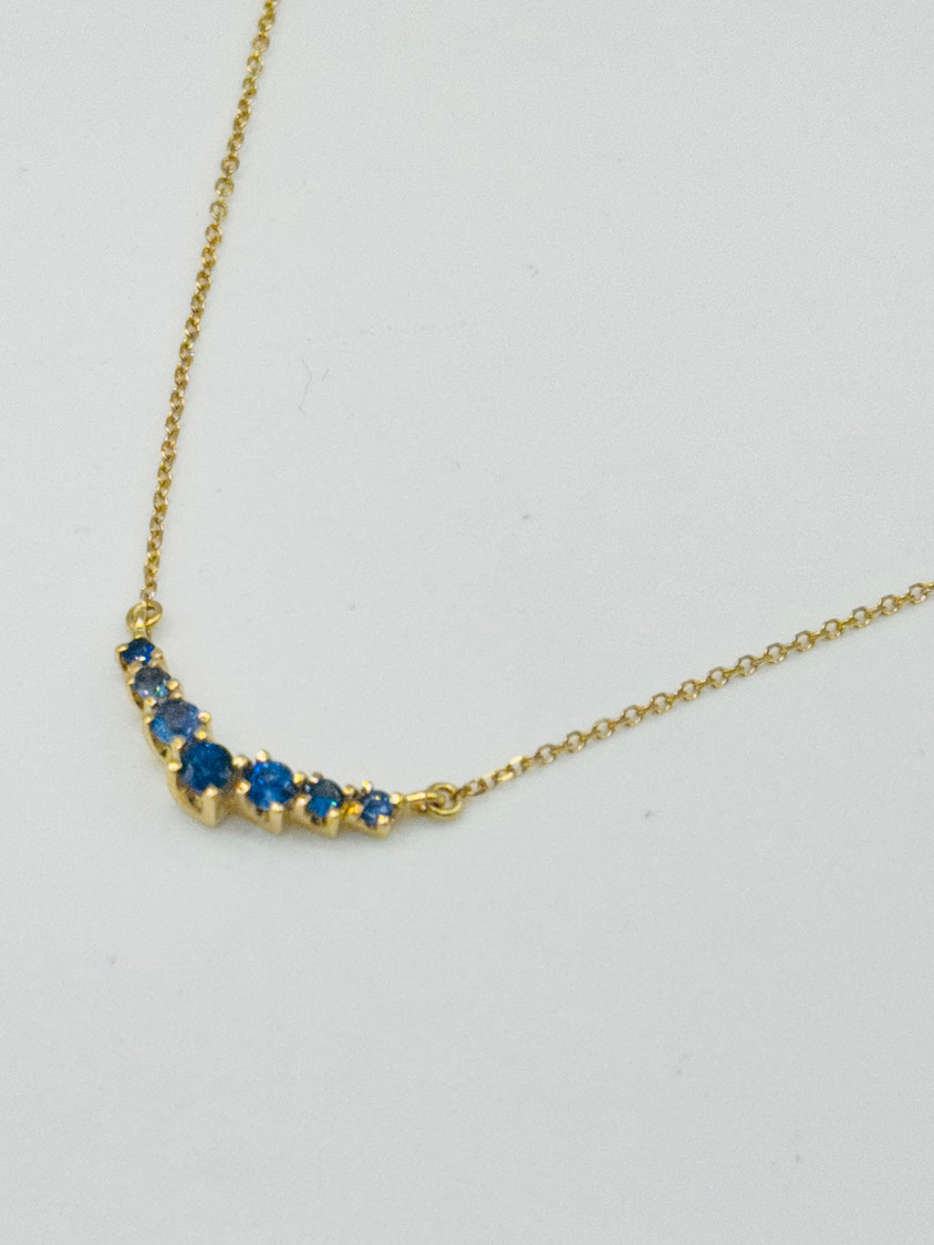 18K Gold Certified Sapphire Necklace