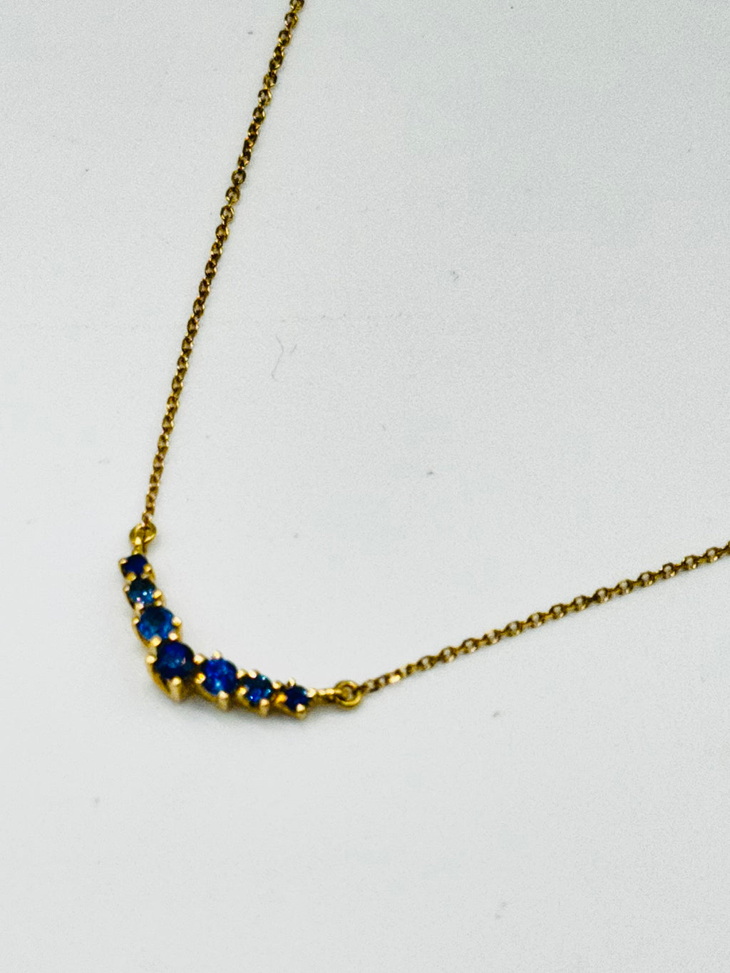 18K Gold Certified Sapphire Necklace