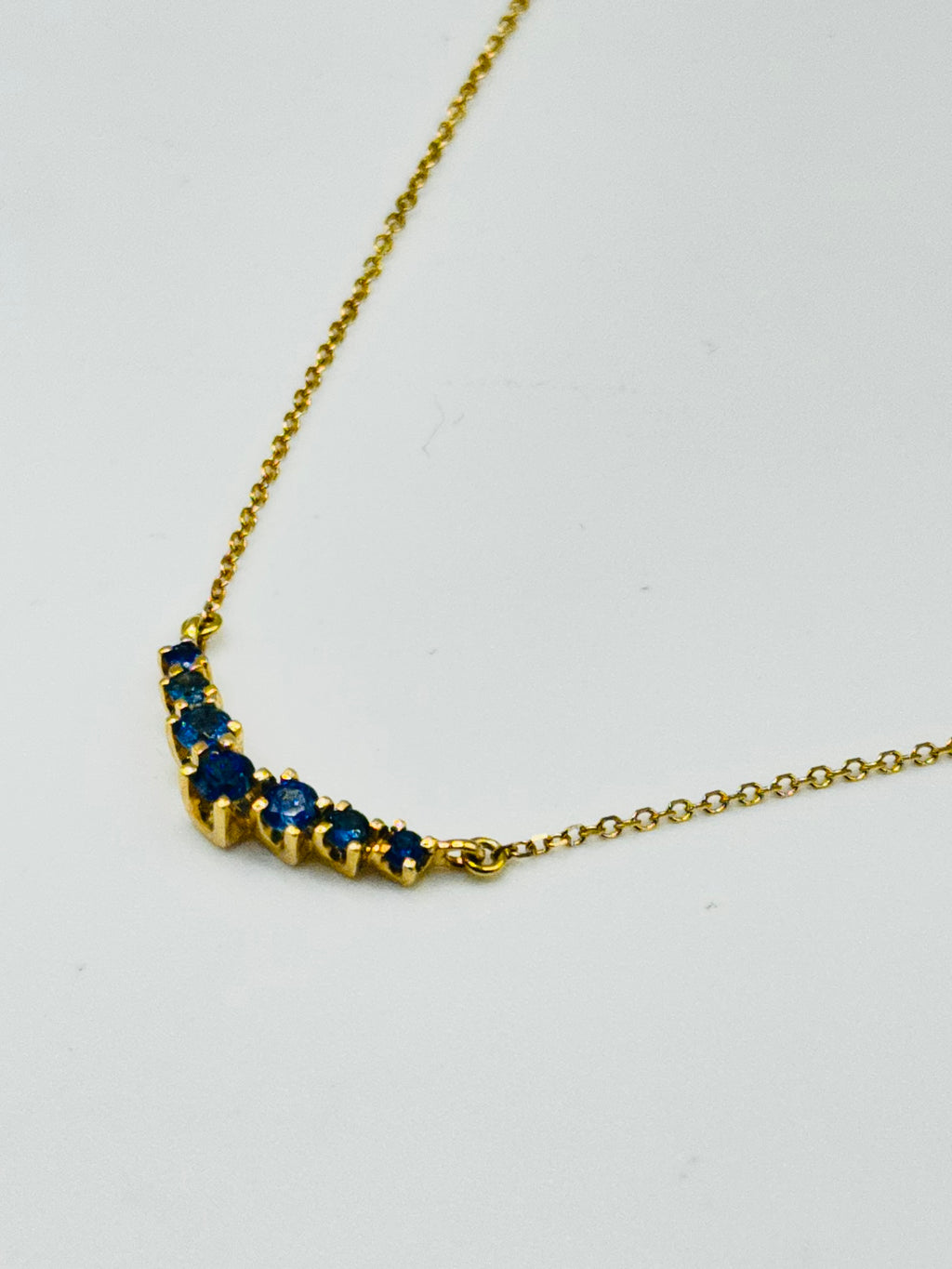 18K Gold Certified Sapphire Necklace