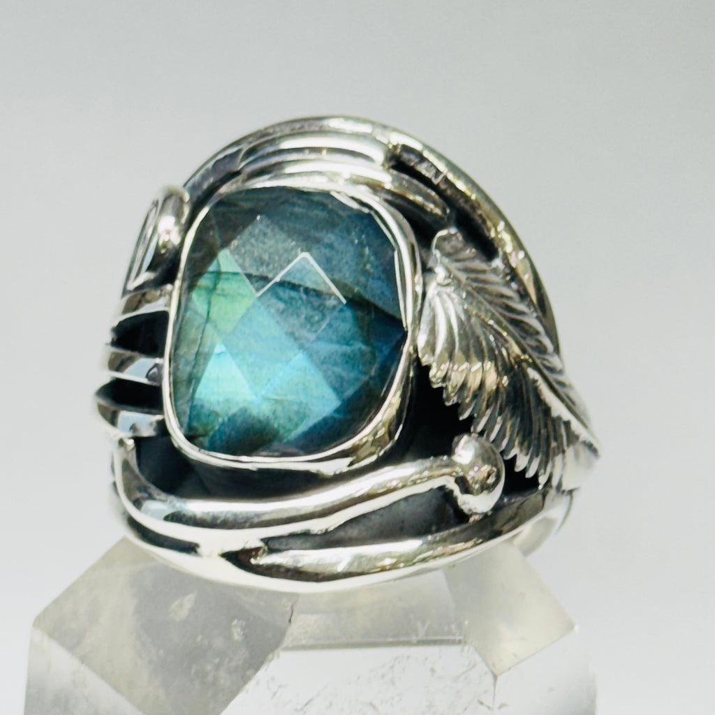 Native Design Faceted Labradorite Sterling Silver 950 Ring