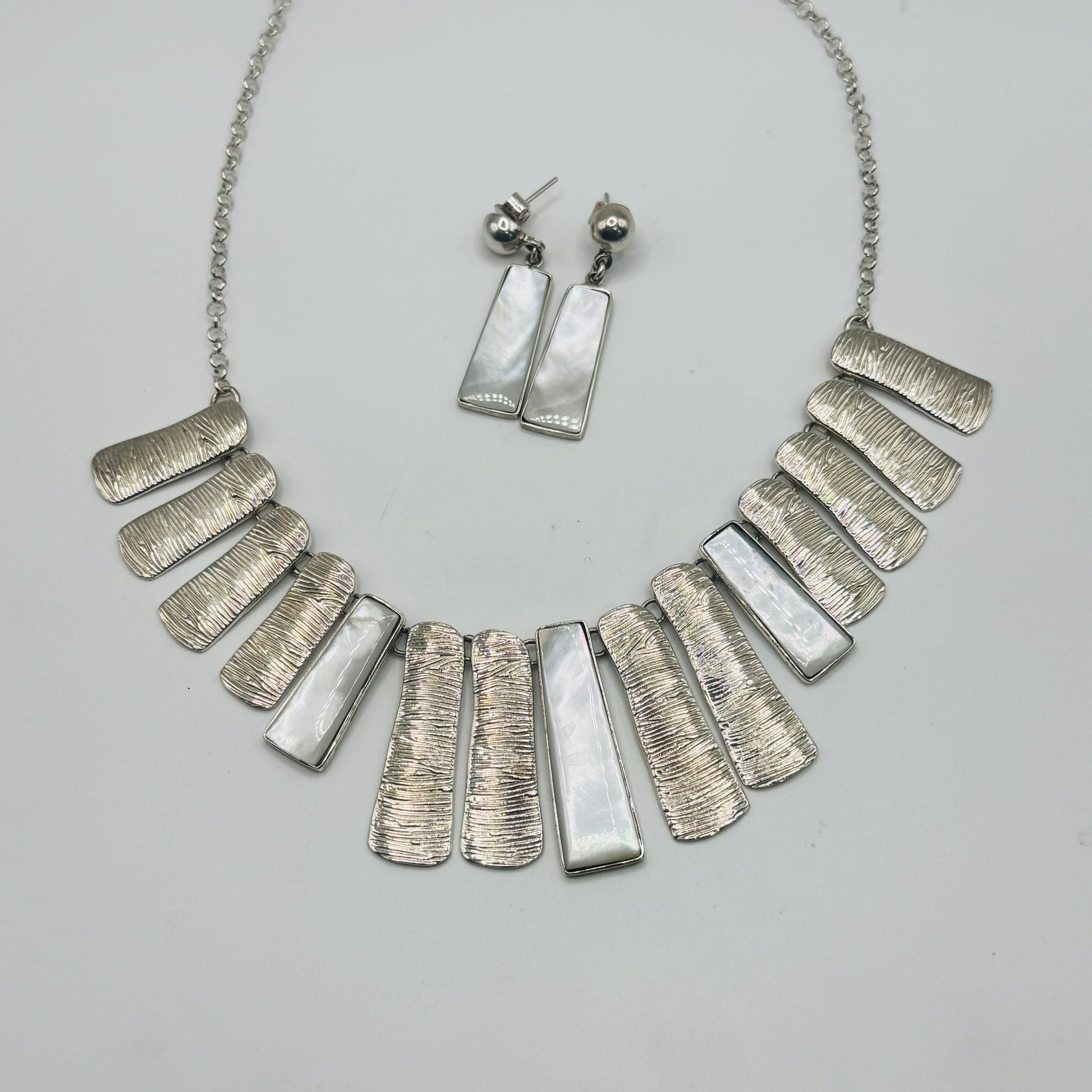 Handmade 950 Sterling Silver and Mother-of-Pearl Necklace Set